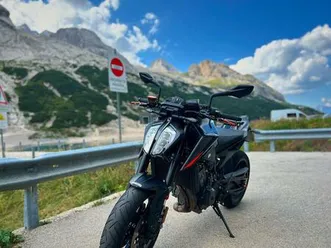 ktm 890 duke | track-pack | leovince | v-trec