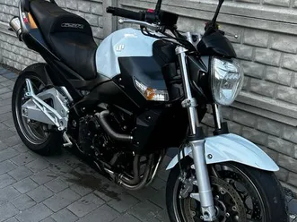 suzuki gsr