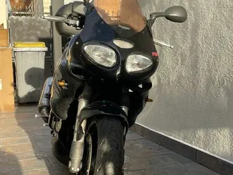 ( à réparer) triumph sprint 955i