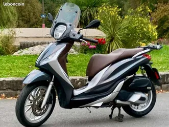 piaggio medley 125 abs - 2016 - pare-brise - support top - case - design rétro - revise pour la vente