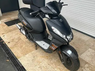 streetzone 2t peugeot 29 000 km – scooter urbain – 980
