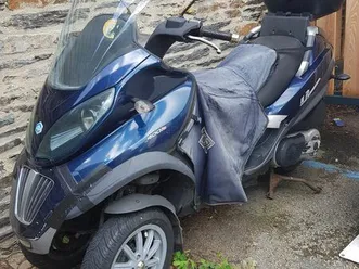 scooter piaggio mp3 400 2009