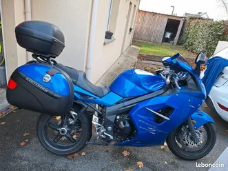 triumph 1050 st sprint