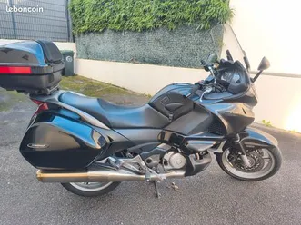 honda deauville 700