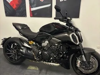 ducati diavel v4 full carbone