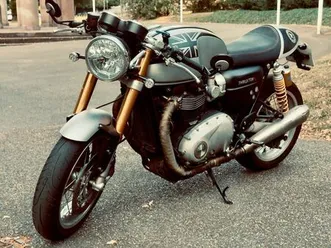 triumph thruxton 1200r ace café