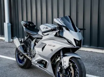 yamaha r7