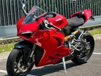 ducati panigale v2