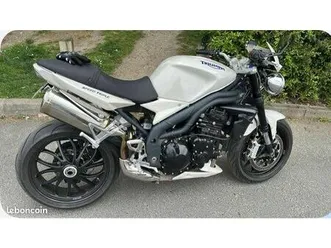 vendre ou échange triumph speed trip 1050