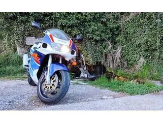 suzuki gsx r 750 srad asi