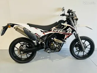 moto rieju 125 mrt (99/mois)