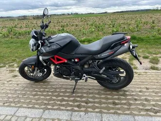 ② aprilia shiver 900 – 2020 – seulement 5.475 km !