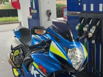 ② suzuki gsxr 600 edition moto gp