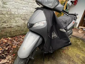 ② peugeot tweet 125