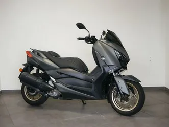 yamaha x-max 300 tech max