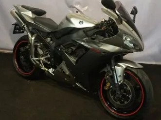 yamaha r1 2003 vei piste