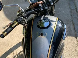 kawasaki 800 w spécial édition