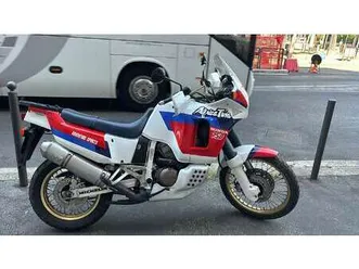 honda xrv 750 africa twin rd04