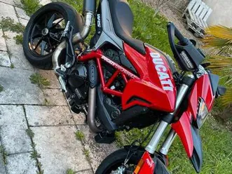 ducati hypermotard 939