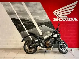 ② honda cb650r (année de construction 2023)