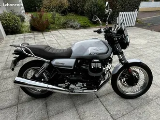 moto guzzi v7 spéciale