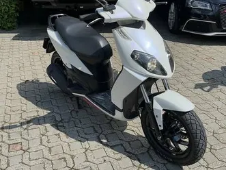 scooter 125 canton tessin -