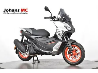 aprilia sr gt 200 abs, mycket fint skick