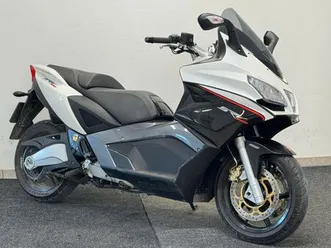 aprilia srv 850 # 76hk scooter