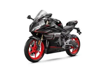 cfmoto 450sr black körs på a2 körkort!