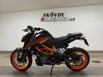 ktm duke 125 a1 / abs / 1-ägare / 1300mil / nyservad