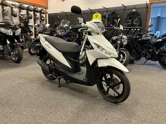 suzuki uk110 address ( mellandagsrea )