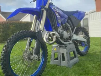 yamaha yz125 2019 – 4000kr+ i tillbehör + ny kolv