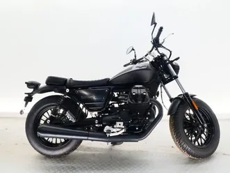 moto guzzi v9 bobber svart *sista exemplaret*