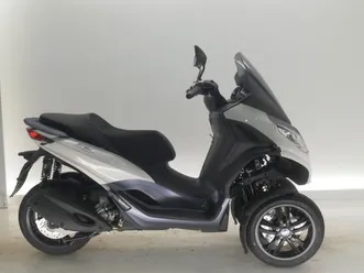 piaggio mp3 300 hpe