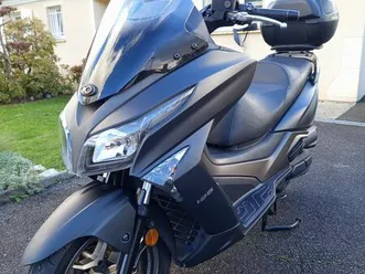 scooter kymco x-town 125 avec coffre