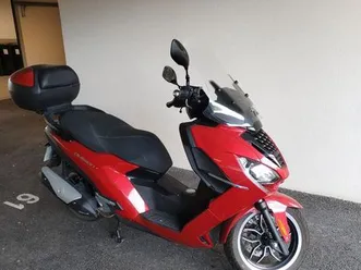 scooter 125 peugeot quasi neuf