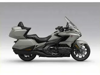 honda gl 1800 gold wing tour dct - předobjednávka s bonusem