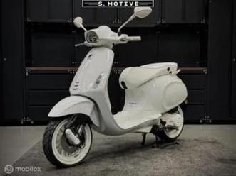 vespa sprint all white / justin bieber nieuw! 0km brom 45km — scooters | vespa — marktplaats