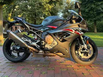 bmw s1000rr mit race paket und sturzpads