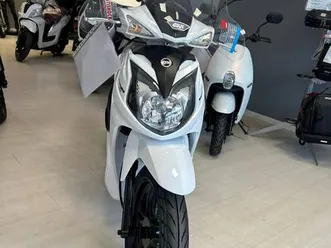 vendo sym symphony 125 sr (2025) nuova a crotone (codice 9886976) - moto.it