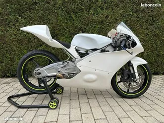 honda 250 nsf moto3 état neuf