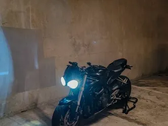 triumph street triple s a