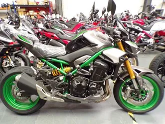 new unregistered kawasaki z900 se performance