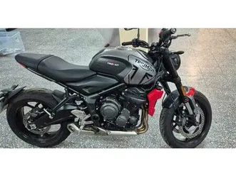 triumph - trident 660