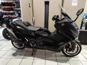 yamaha tmax 560