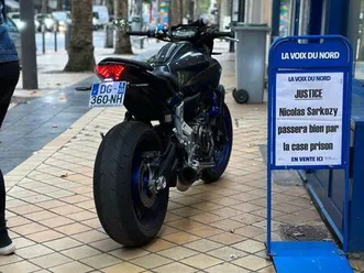 yamaha mt 07 700 cc série limitée bleu