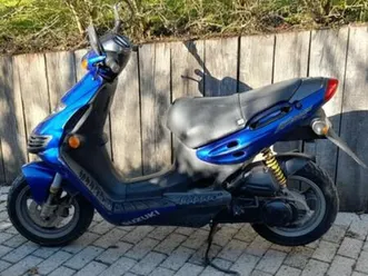 ② scooter suzuki katana