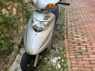 scooter suzuki ue