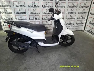 peugeot tweet 125 2019 125 cm3 | scooter | 20 455 km | 13200 arles