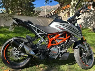vends moto 125 ktm duke